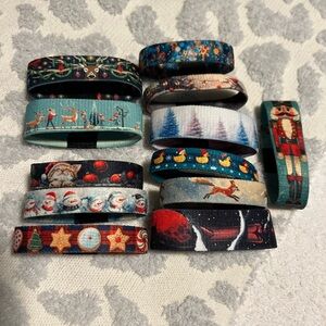 Assorted Zox holiday stretchy band bracelets